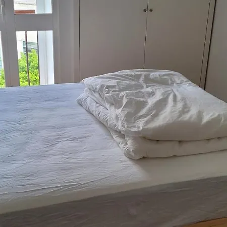 Comfy Room Near Metro And Airport-2